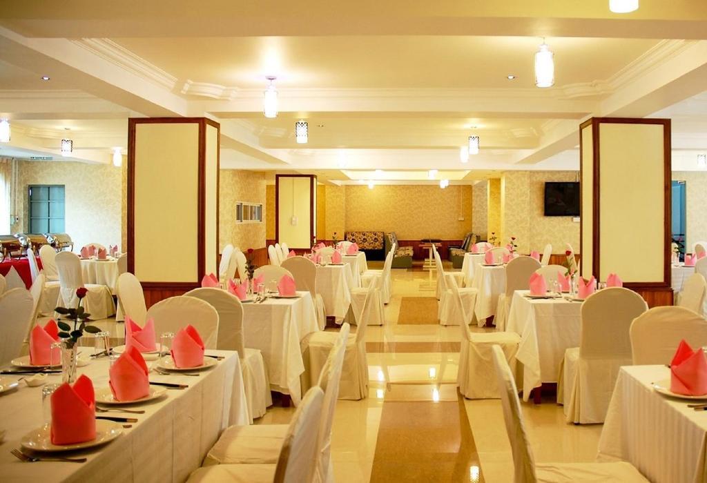 Hotel K Янгон Екстер'єр фото